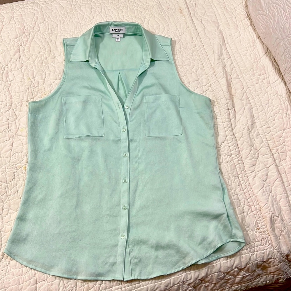 Express sleeveless mint blouse